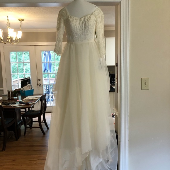 Oleg Cassini wedding dress from David’s Bridal - Picture 3 of 4